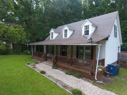 3561 Aurora Rd, Ernul, NC 28527-9657