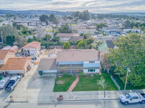 4675 Basque Dr, Santa Maria CA  93455-3948 exterior