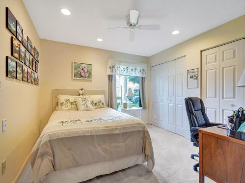 6806 Newport Lk Cir, Boca Raton FL 33496-3004 exterior