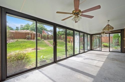 266 Ben Til Dr, Pittsburgh PA  15236-4306 exterior