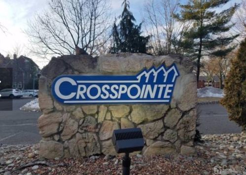 3 Lear Ct, East Brunswick, NJ 08816-1862