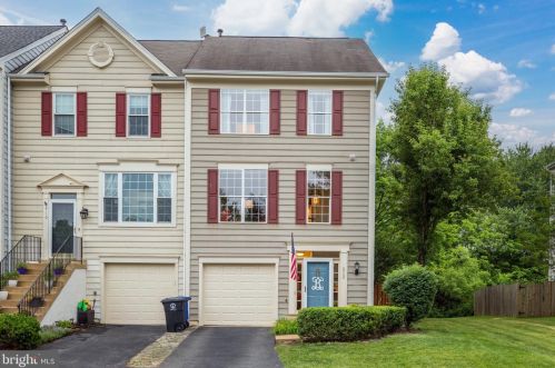 212 Connery Ter, Leesburg, VA 20175-5072