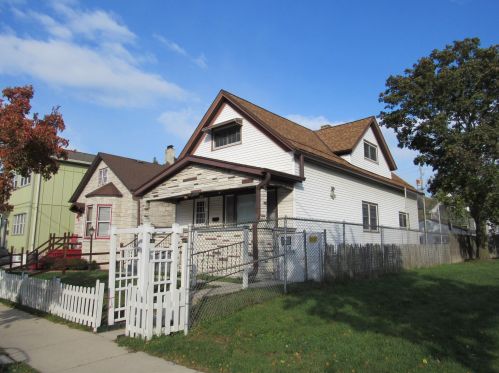 2150 Allis St, Milwaukee, WI 53207-1319