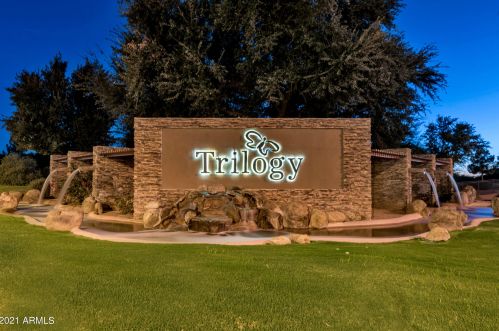 5487 Almond Dr, Gilbert, AZ 85298-4638