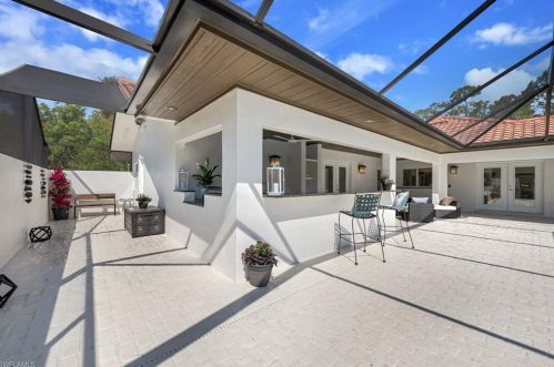 2500 County Barn Rd, Naples FL  34112-7416 exterior