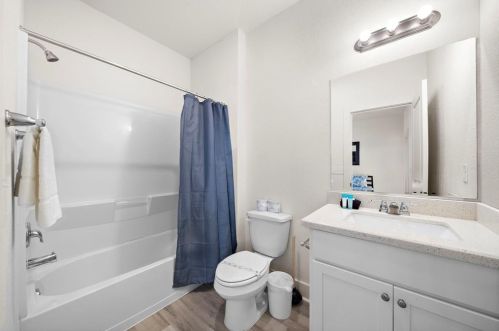 3610 Sealy St, Galveston TX 77550-4029 exterior