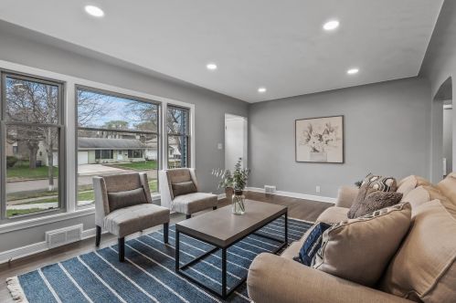 5637 Washburn Ave, Minneapolis MN  55410-2634 exterior