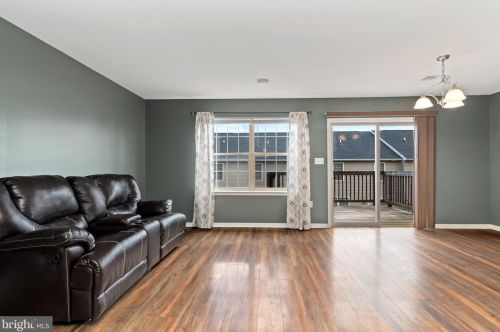 29 Spring View St, Carlisle PA  17013-4460 exterior