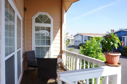 1225 Vienna Dr, Sunnyvale CA  94089-1814 exterior