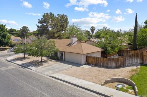 43040 Cromley Ct, Lancaster, CA 93534-6238