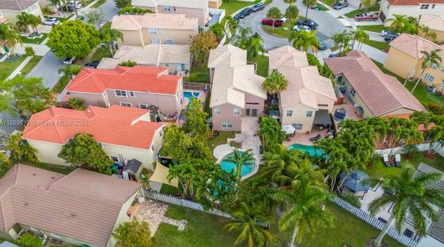 17396 21 St, Hollywood FL 33024-3215 exterior