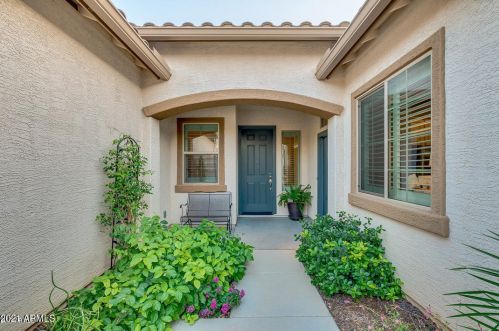 947 Dumbarton Ave, Gilbert AZ  85298-0646 exterior