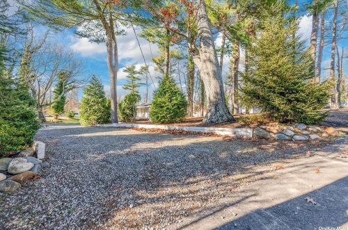 263 Lower Rocky Point Rd, Miller Place NY  11764-1650 exterior