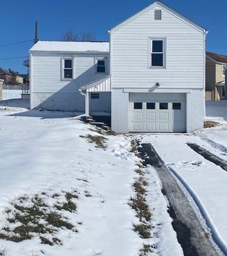 808 Pine St, Saltsburg, PA 15681-1222