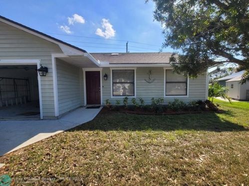 1453 Vizcaya Cir, Palm City FL  34990-1964 exterior