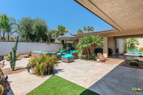 5 Reed Ct, Rancho Mirage CA  92270-3712 exterior