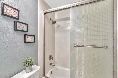 1634 Calle Santa Anna, Pleasanton CA  94566-5927 exterior