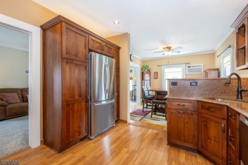 77 1st Ave, West Paterson NJ  07424-1531 exterior