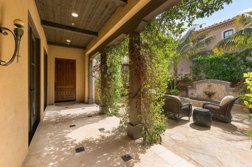 14 Morning Lgt, Newport Beach CA  92657-1654 exterior