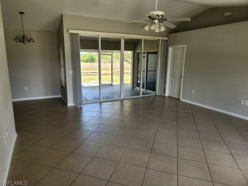 568 Pachman Cir, Lehigh Acres, FL 33974-9480