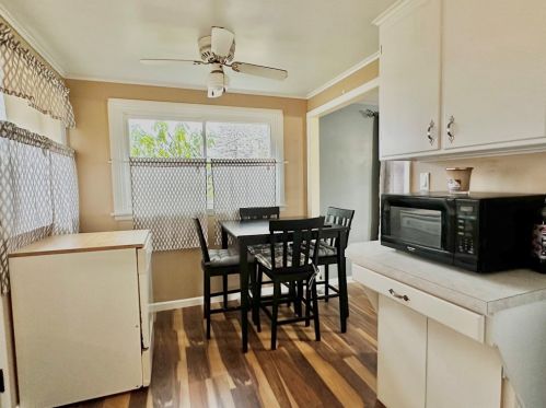 1069 Old Youngstown Rd, New Castle PA  16101-8731 exterior