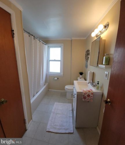 220 New Jersey Ave, Camden NJ  08108-1612 exterior