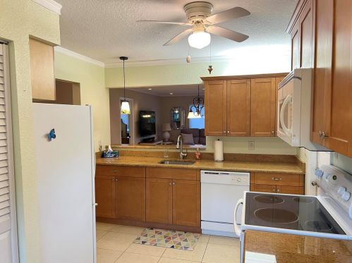 14732 Wildflower Ln, Delray Beach, FL 33446-1628