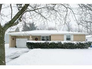 45 Belmont Pl, Buffalo, NY 14221-5532