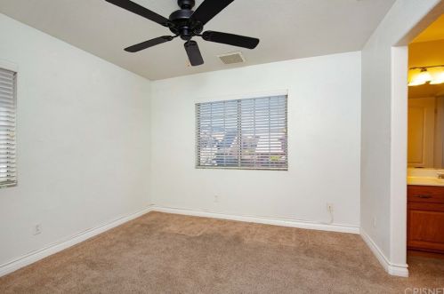 42320 Aaron Ct, Lancaster CA 93536-1266 exterior