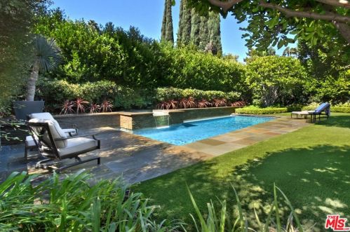 5037 Gaviota Ave, Van Nuys CA  91436-1427 exterior