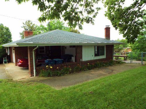 523 Perimeter Dr, Covington KY  41018-2274 exterior