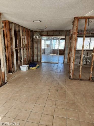 331 Washington Ct, Fort Myers Beach FL  33931-3735 exterior