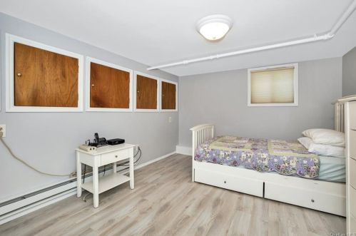 255 Kensico Rd, Thornwood NY  10594-1656 exterior