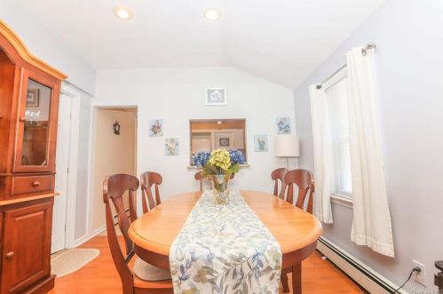 54 Poplar Ave, Bronx, NY 10465-3944