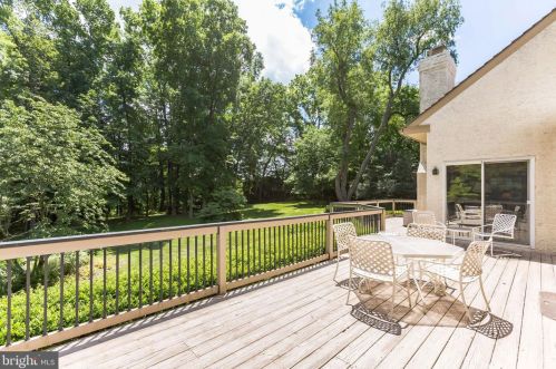 131 Knoxlyn Farm Dr, Kennett Sq PA  19348-2700 exterior