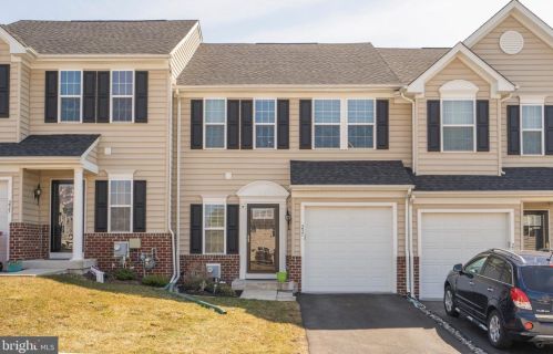 237 Stone Hill Dr, Pottstown, PA 19464-7510