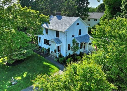 28 Tower St, Milford CT  06460-3213 exterior