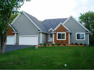 670 Hillary Farm Rd, Hudson WI  exterior