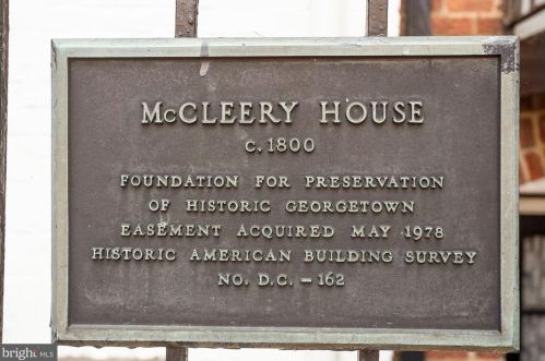 1068 30th St, Washington, DC 20019-1167