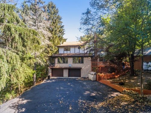 188 Bellvale Lakes Rd, Warwick NY  10990-3454 exterior