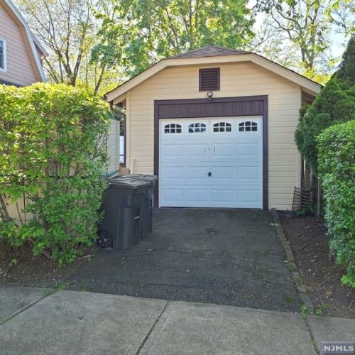 54 Hackensack Ave, Ridgefield Park NJ  07660-1328 exterior