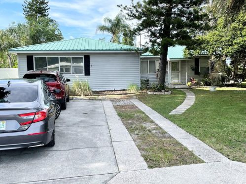1509 Canterbury Rd, Saint Petersburg, FL 33710-6338