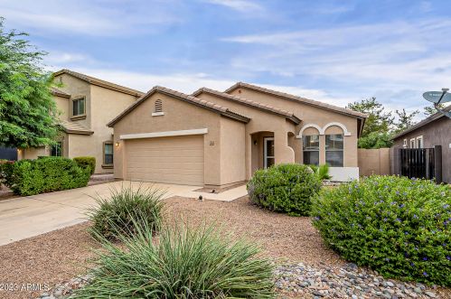 436 Christopher St, San Tan Valley AZ  85140-5741 exterior