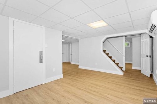 577 Ewing Ave, Franklin Lakes NJ  07417-2302 exterior