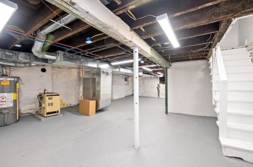 1211 Jancey St, Pittsburgh PA  15206-1146 exterior