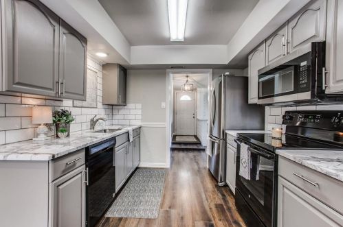 1001 Meadow View Cir, Richardson TX  75080-2932 exterior