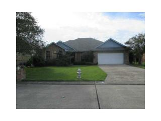 3628 Lake Lynn Dr, Gretna, LA 70056-8333
