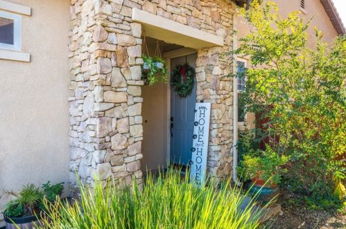 37227 Winged Foot Rd, Beaumont CA  92223-8010 exterior