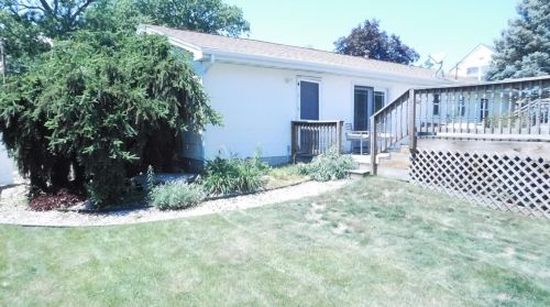 789 Governor Rd, Valpo IN  46385-9501 exterior