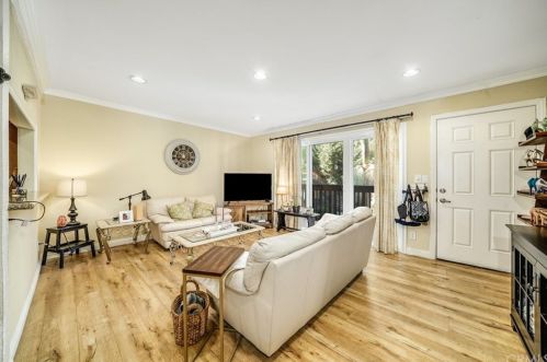 1123 Sepulveda Blvd, Torrance, CA 90502-2748